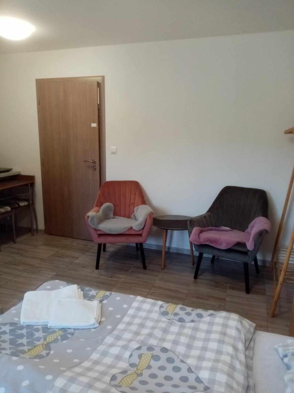 Ivachnova 84 Hotell Exteriör bild