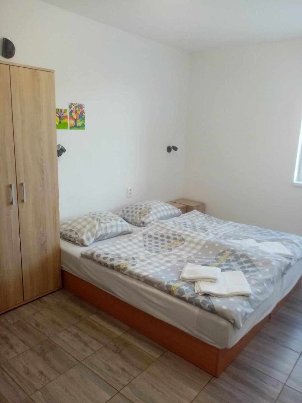 Ivachnova 84 Hotell Exteriör bild